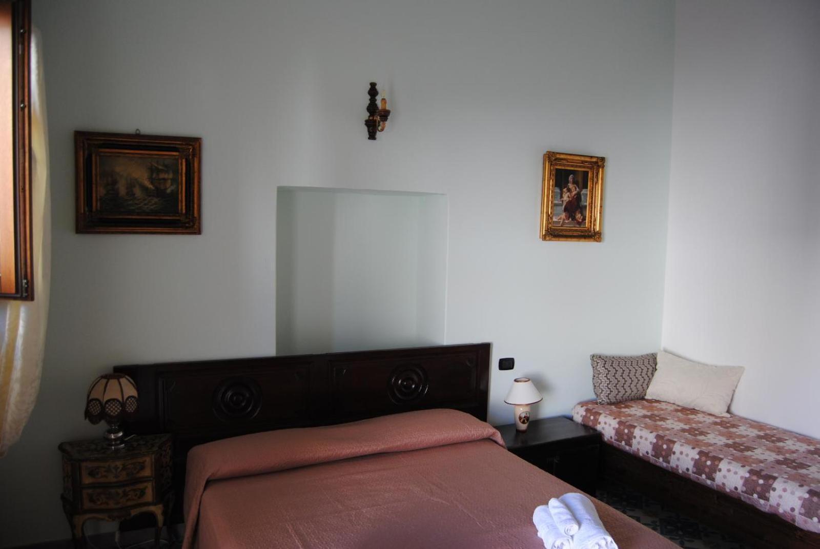 غالّيبولي B & B Palazzo Maestro & Corte Maestro Rooms الغرفة الصورة