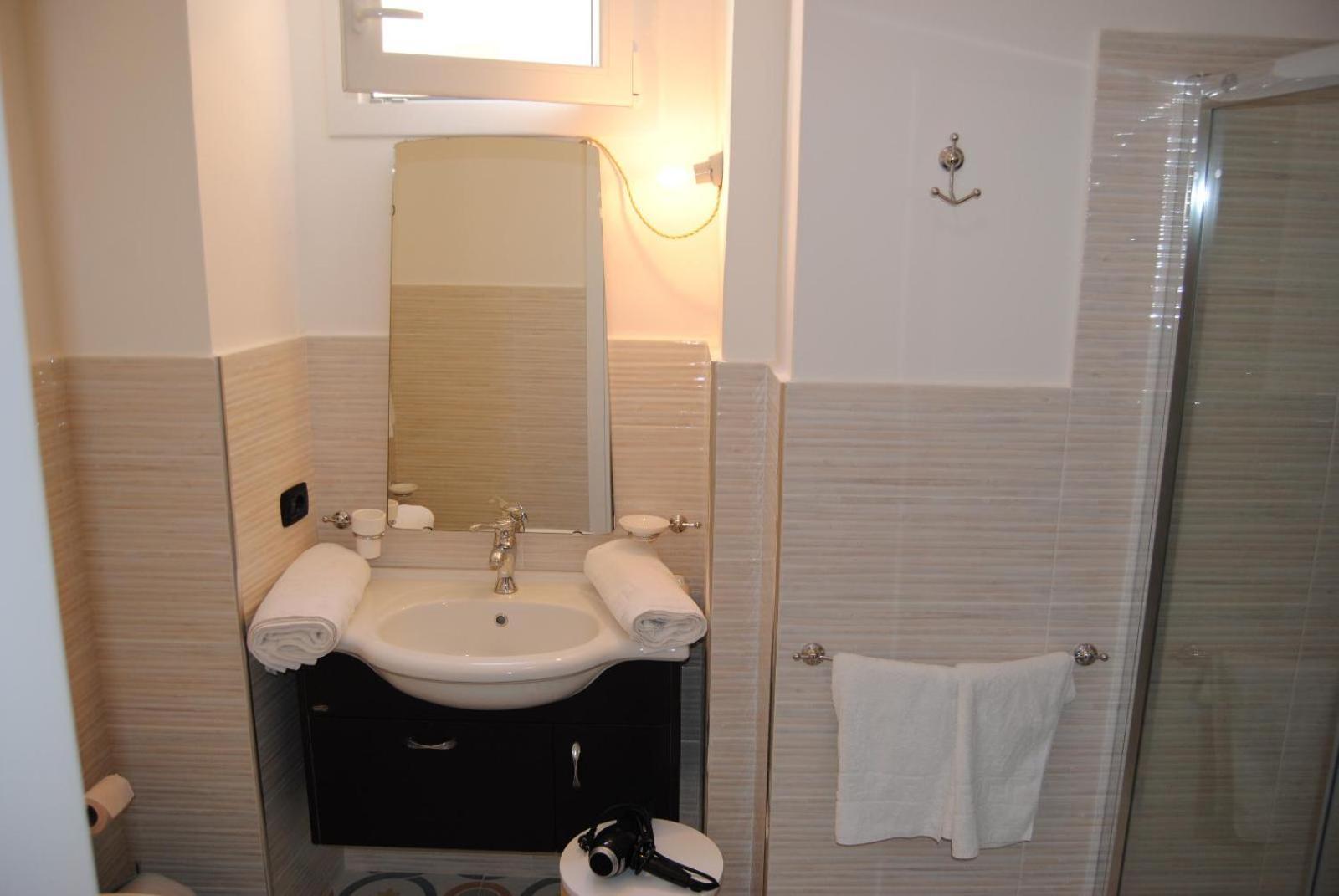 غالّيبولي B & B Palazzo Maestro & Corte Maestro Rooms الغرفة الصورة
