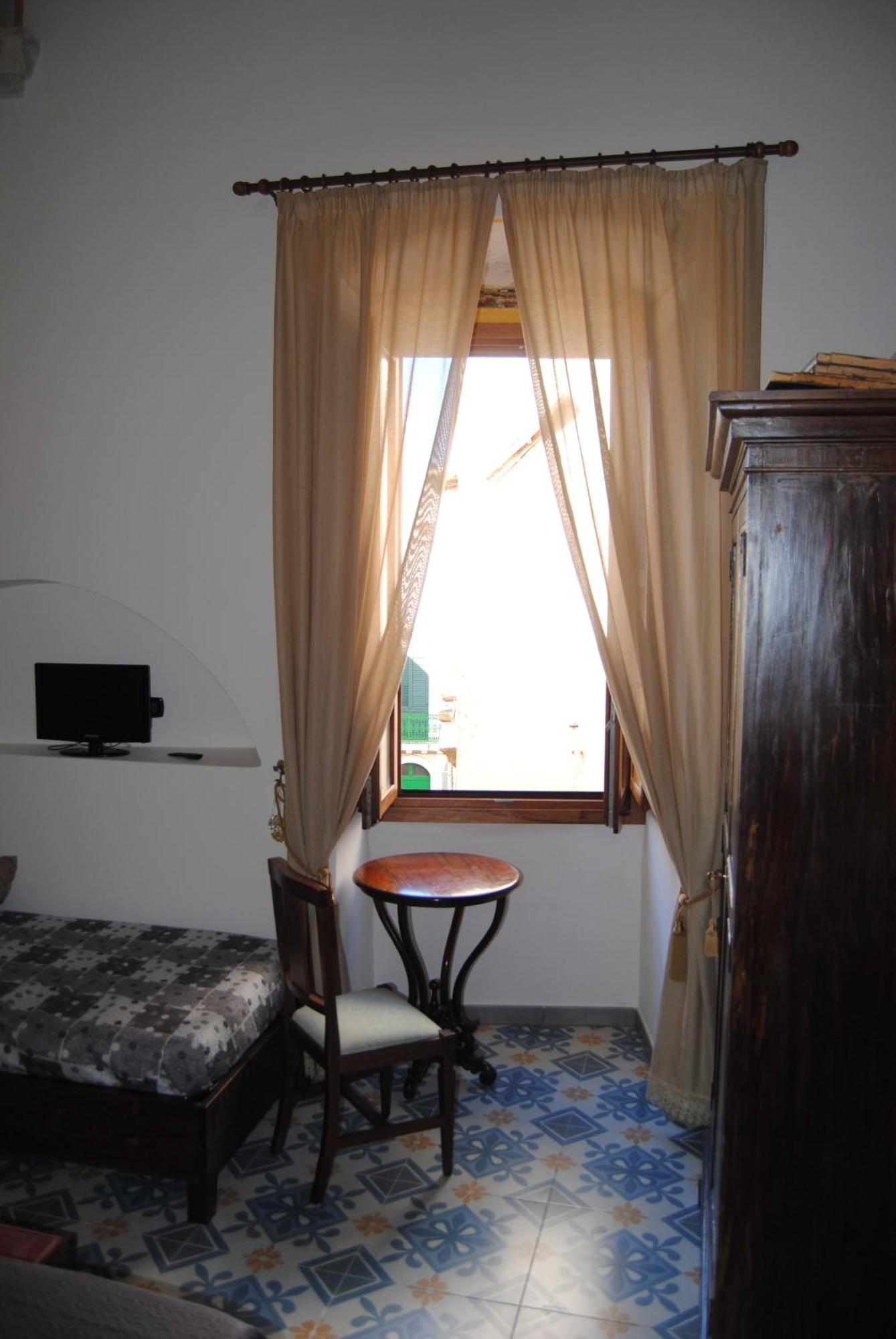 غالّيبولي B & B Palazzo Maestro & Corte Maestro Rooms الغرفة الصورة