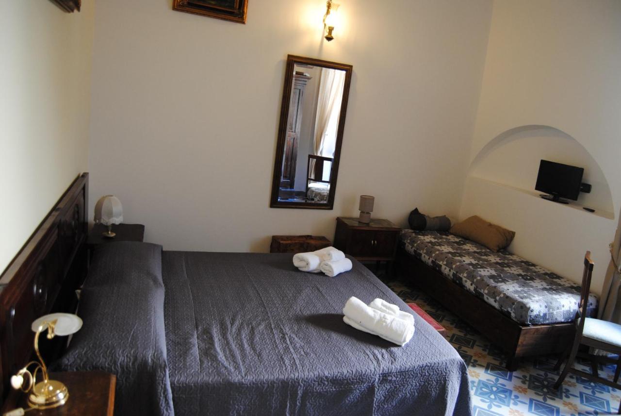 غالّيبولي B & B Palazzo Maestro & Corte Maestro Rooms الغرفة الصورة