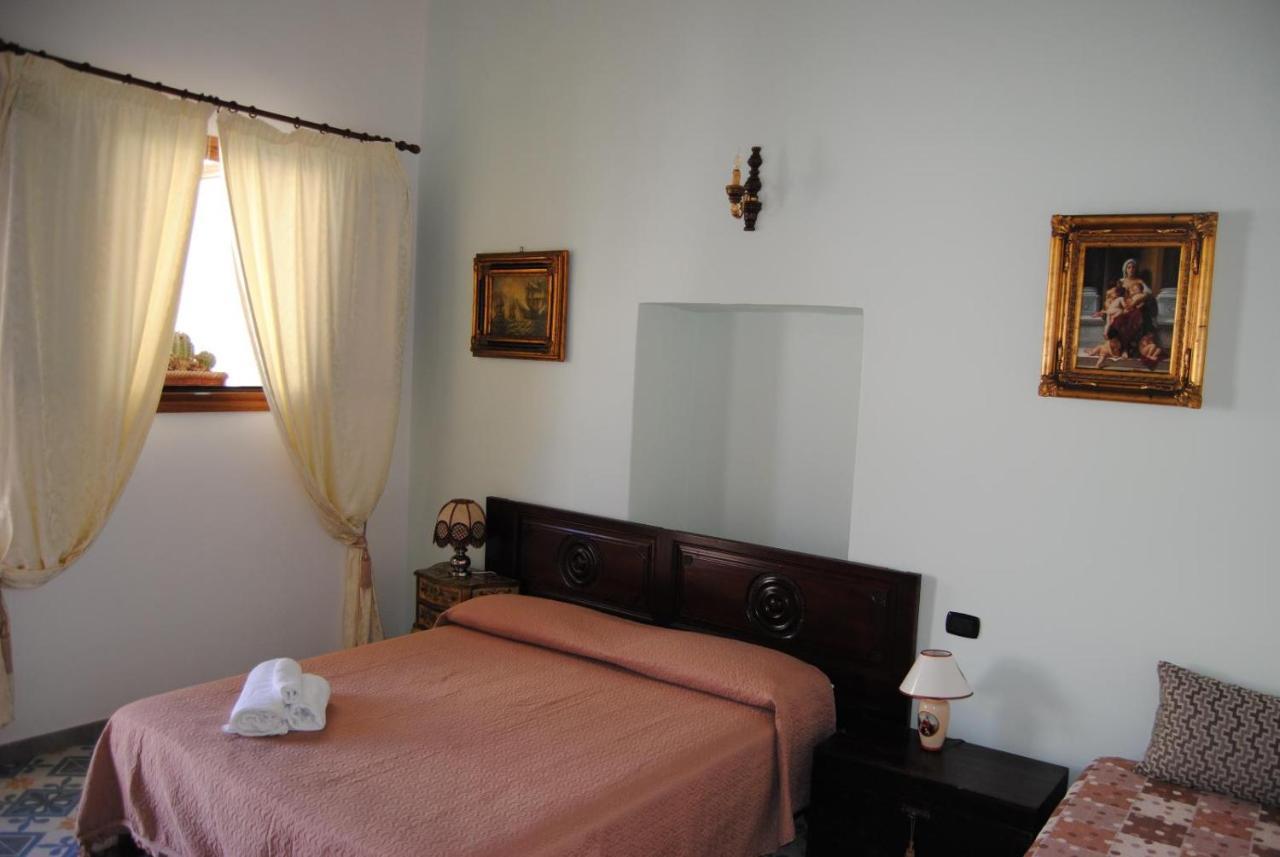 غالّيبولي B & B Palazzo Maestro & Corte Maestro Rooms المظهر الخارجي الصورة